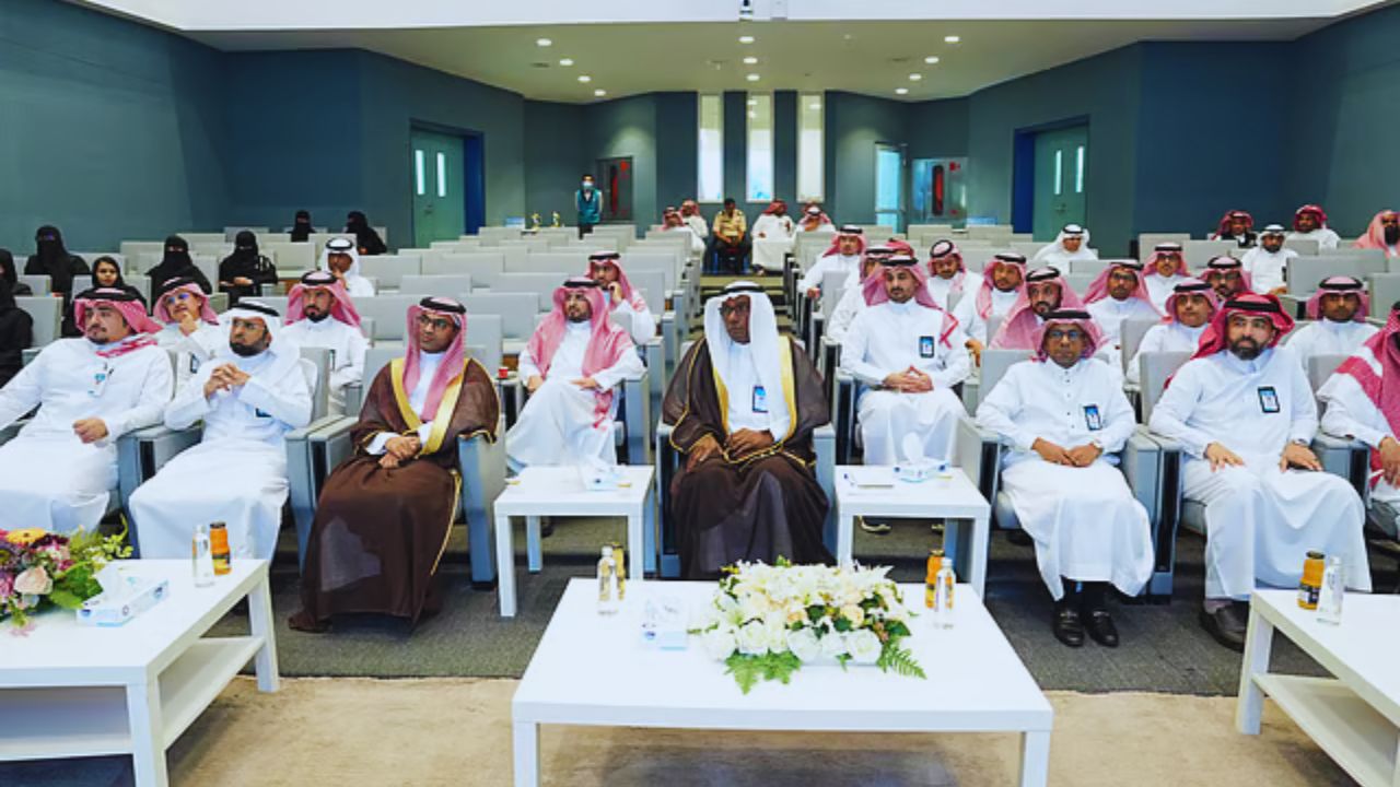 جامعة جازان تحتفي بشهر المراجعة الداخلية بلقاء إثرائي 5 جامعة جازان تحتفي بشهر المراجعة الداخلية بلقاء إثرائي