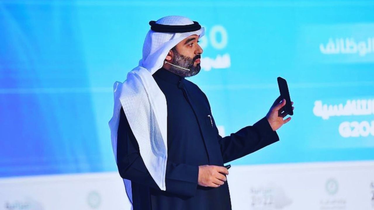 وزير الاتصالات يقف على الاستعدادات التقنية لموسم الحج 5 وزير الاتصالات يقف على الاستعدادات التقنية لموسم الحج