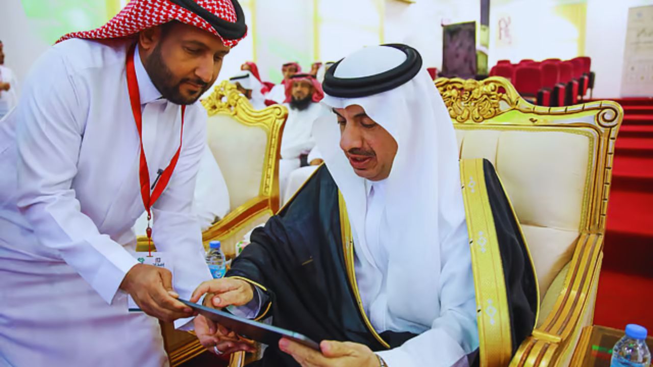 محافظ الليث يؤكد دعم القيادة لتطوير العمل الأهلي في المحافظة 5 محافظ الليث يؤكد دعم القيادة لتطوير العمل الأهلي في المحافظة