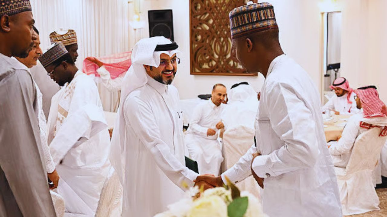جامعة الملك عبدالعزيز تختتم برنامج تأهيل خبراء العربية دوليًا 5 جامعة الملك عبدالعزيز تختتم برنامج تأهيل خبراء العربية دوليًا