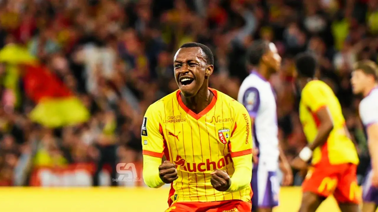 سعود عبدالحميد يشعل سباق الأندية الأوروبية